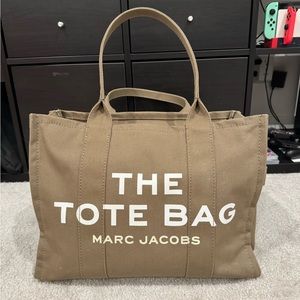 Marc Jacobs Large THE TOTE BAG Khaki